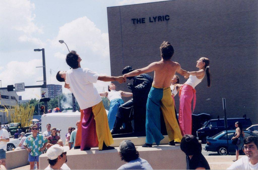 Julie M. Anderson, Marissa DeVita, Steven Dewey, Darek Scottie Russell, Christy Thorndill, and Melissa Webb perform with aminibigcircus at Baltimore's Artscape 2000