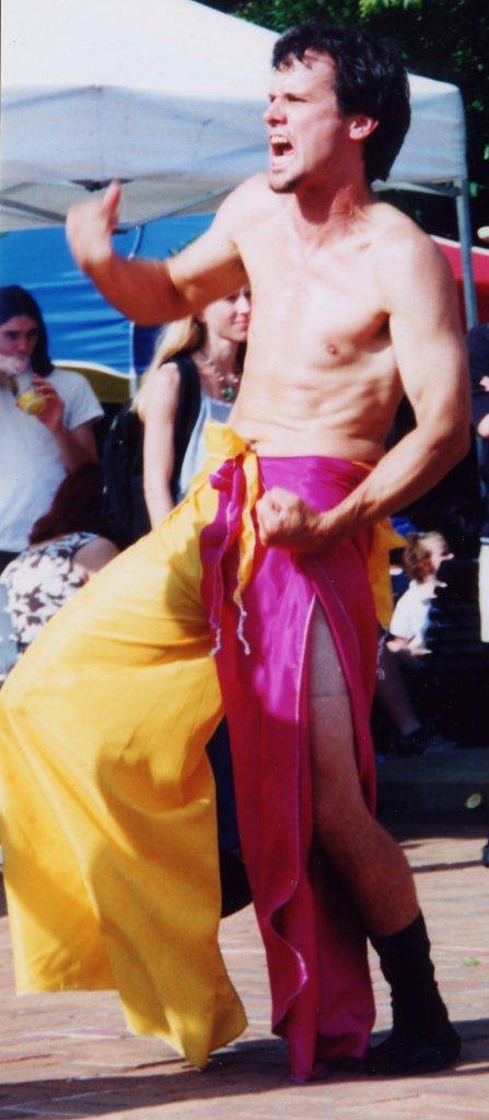 Steven Dewey performs with aminibigcircus at Baltimore's Artscape 2000